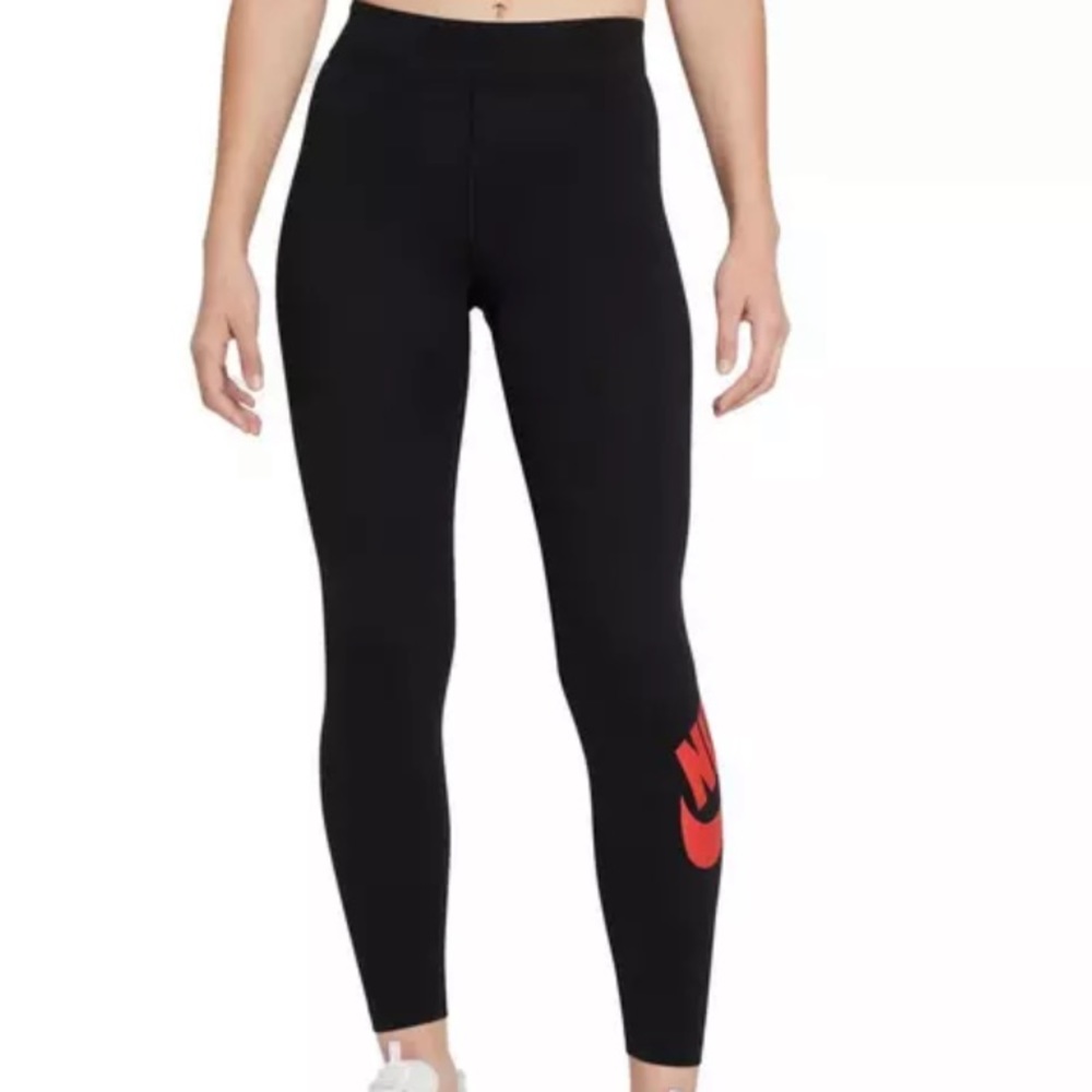 Never Worn Nike Leggings